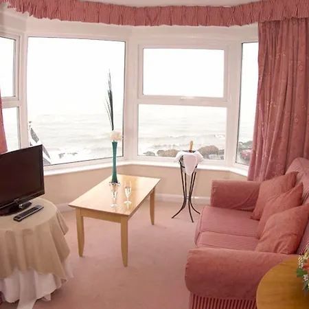 Hotel The Hannafore Point 3*